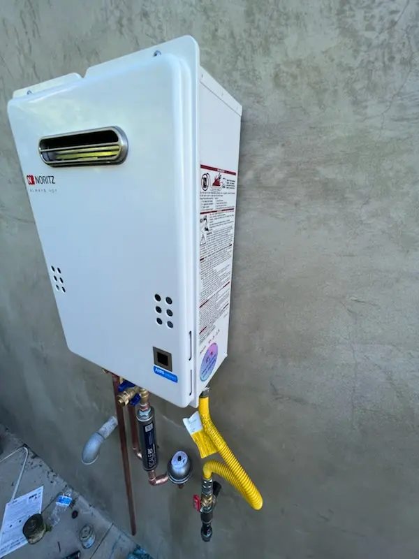 Tankless water heater installation for Hollywood Hills homes